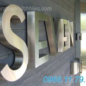 Gia công chữ inox trắng xước tại Tân Bình