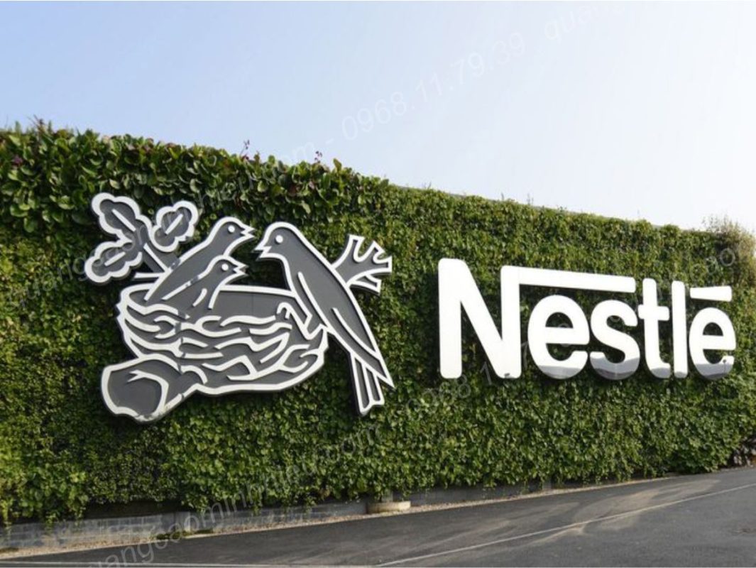 Chữ inox trắng bóng sang trọng